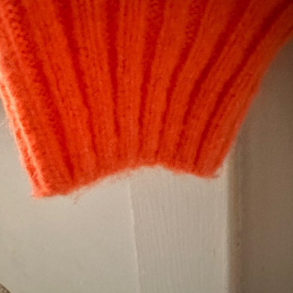 Vibrant and comfy orange sweater, size 6 girls, Janie&Jack - Picture 5 of 6